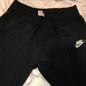 women’s nike sweatpants
